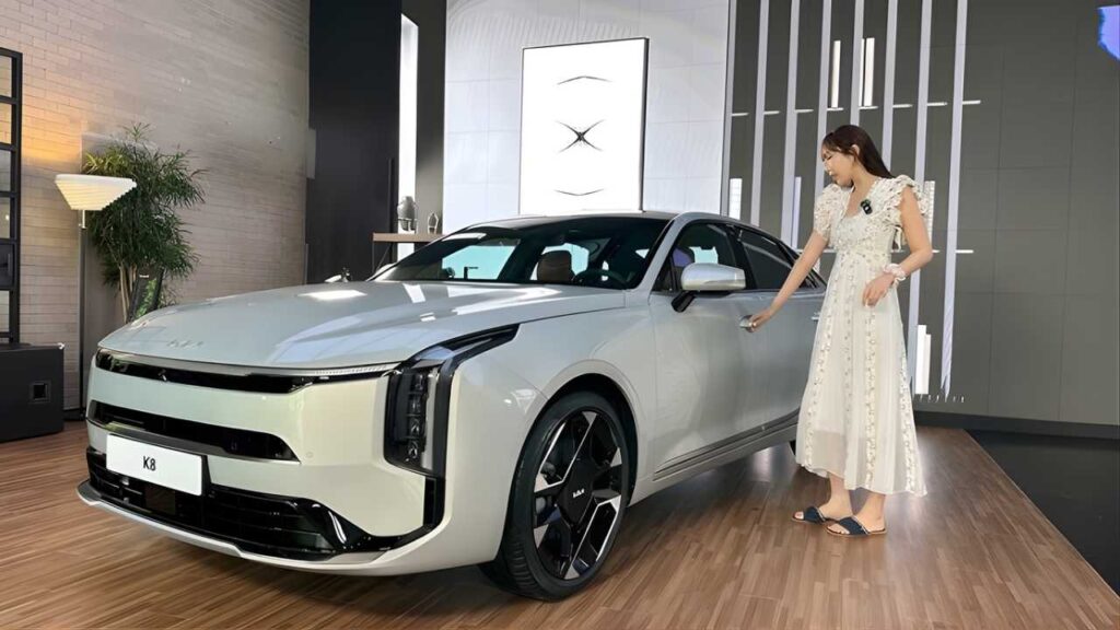 2026 Kia K8